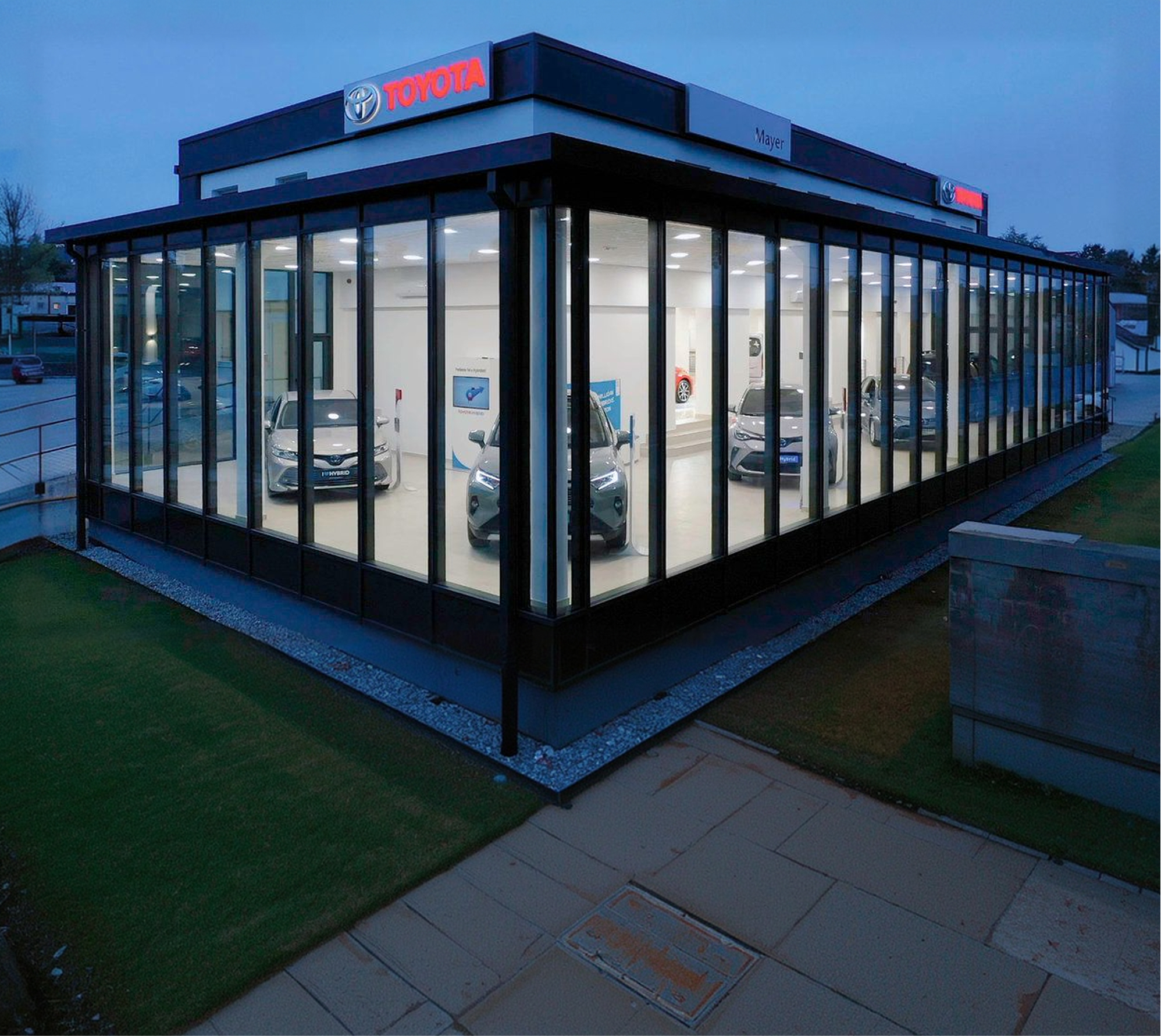 Toyota Mayer Bővítés